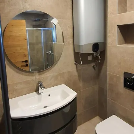 Deluxe Apartment *